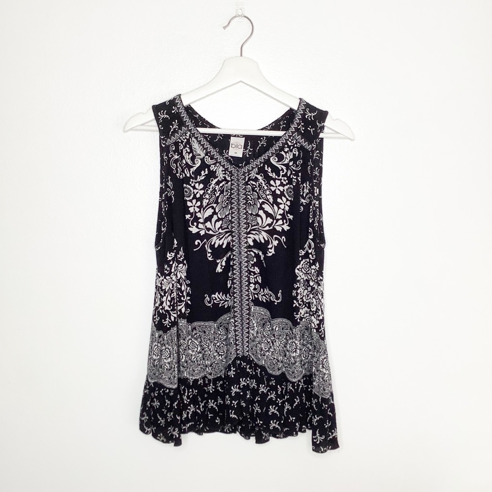 Bila Top Black And White Floral Swing Tank Medium